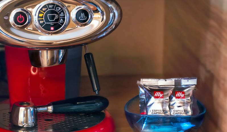 BOHEMIA SUITES - JUNIOR SUITE GARDEN VIEW COFFEE MACHINE